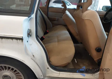 1991 Volvo 240 from USA, damaged, VIN YV1AA8842M1437368